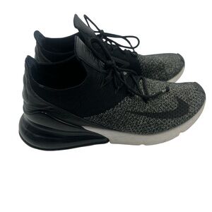 Nike Air 270 sneakers